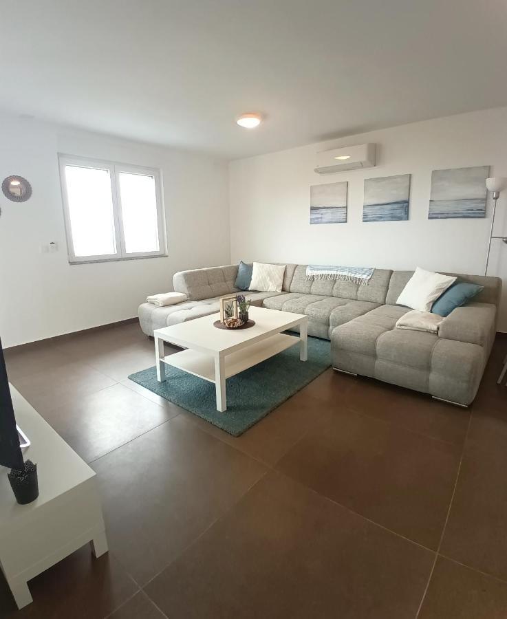 Searenity Pool Suite - Seafront Krmpote-Vodice 外观 照片