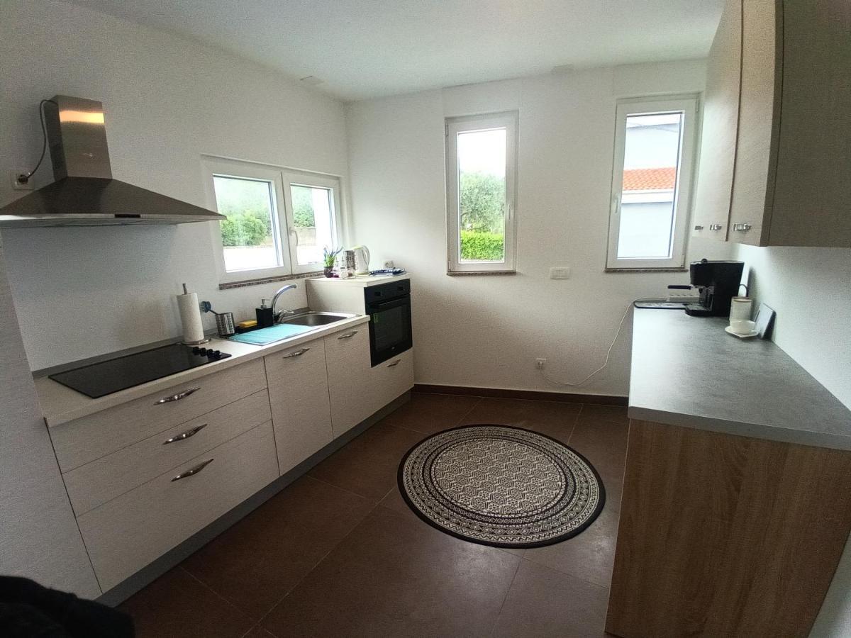 Searenity Pool Suite - Seafront Krmpote-Vodice 外观 照片