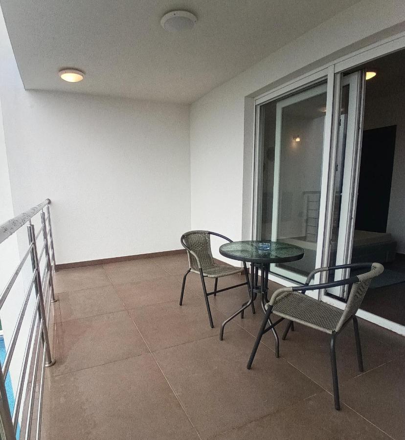 Searenity Pool Suite - Seafront Krmpote-Vodice 外观 照片