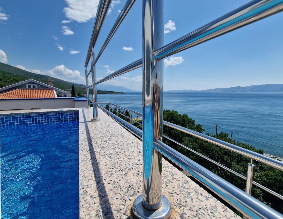 Searenity Pool Suite - Seafront Krmpote-Vodice 外观 照片